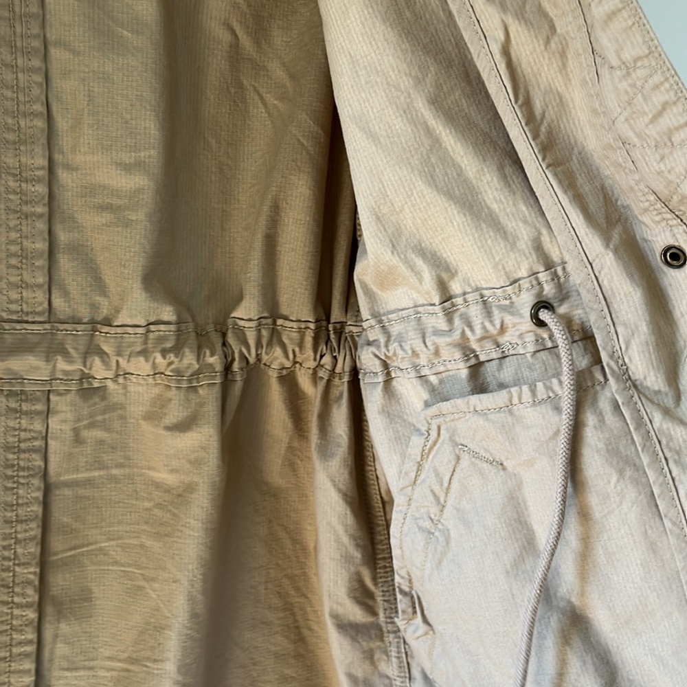 Levi's Women's Cotton Hooded Utility Jacket Lightweight Sz S Khaki Beige - Picture 4 of 16